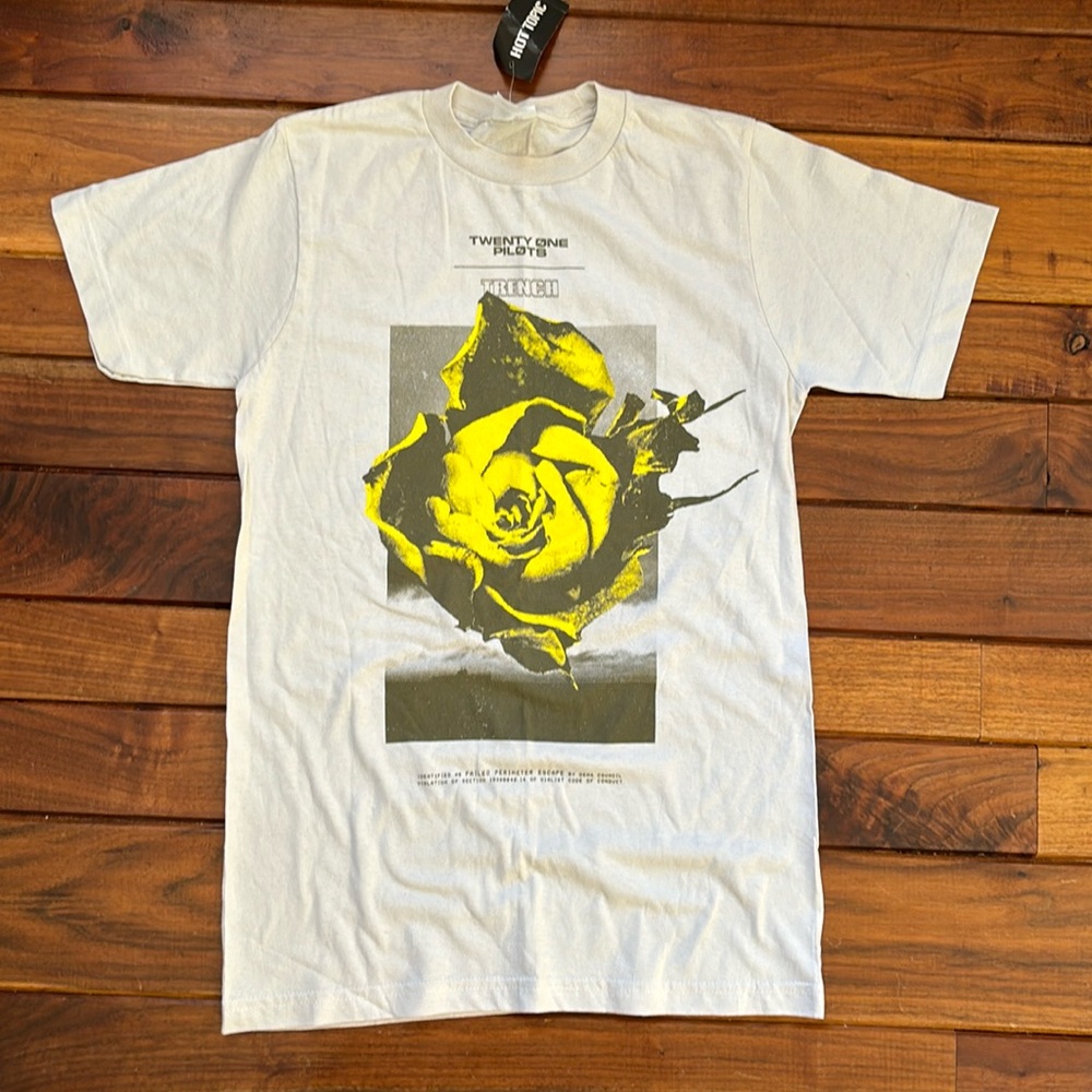 NWT Twenty One Pilots Trench Tee Shirt XS